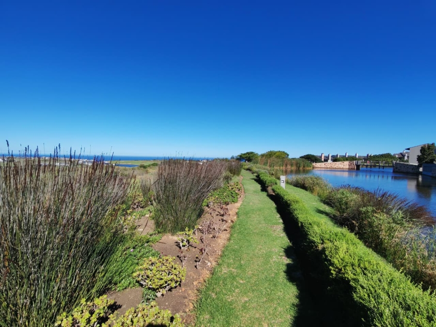 2 Bedroom Property for Sale in Oubaai Western Cape